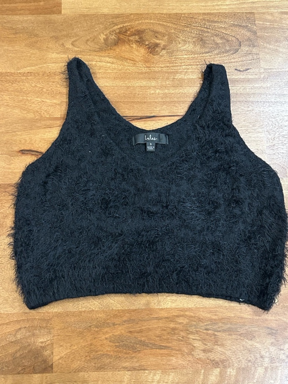 Lulu's Black Fuzzy Cropped Tank Size Small Like New